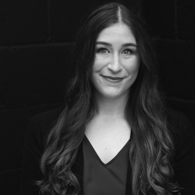 Bronwyn Bahr Headshot